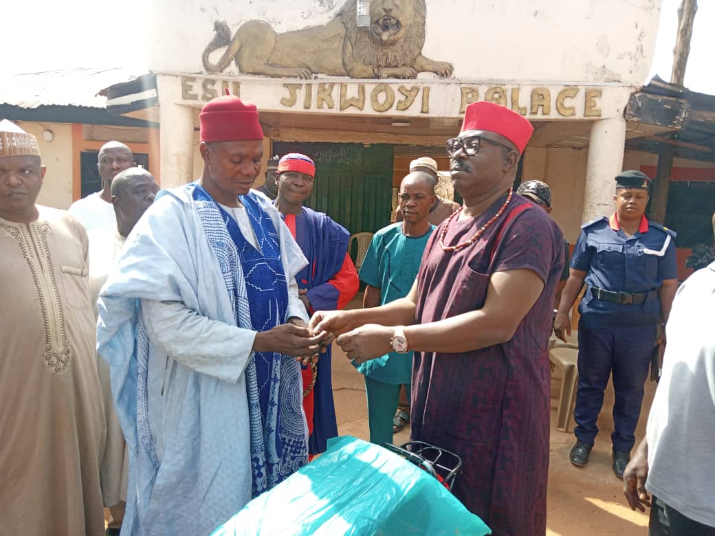YELTITUDE SEASON: Chief (Dr.) Rufus Ebegba, Donates a Motorcycle To The Vigilante Group, Jikwoyi Division